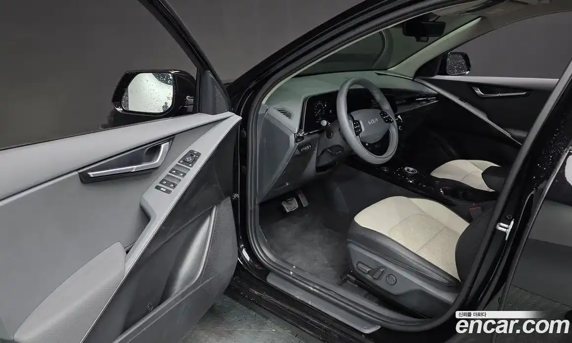 Kia Niro 2025 1.6 гидро в Москве № 1342499, фото 13
