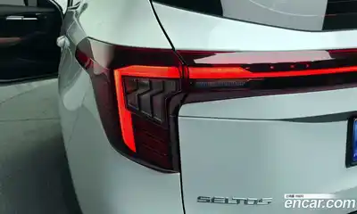 Kia Seltos 2024 1.6 гидро в Москве № 1342563, миниатюра 9