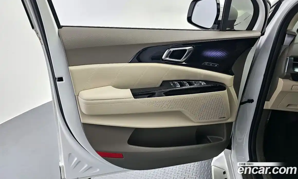 Kia Canival 2022 3.5 гидро в Москве № 1342681, фото 14