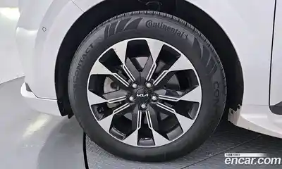 Kia Canival 2022 3.5 гидро в Москве № 1342681, миниатюра 5