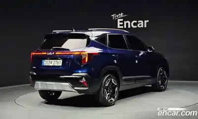 Kia Seltos 2023 1.6 гидро в Москве № 1399400, миниатюра 2