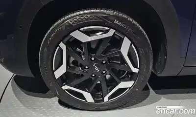 Kia Seltos 2023 1.6 гидро в Москве № 1399400, миниатюра 5