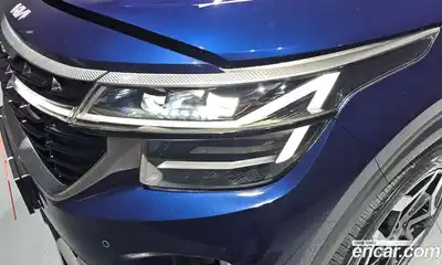 Kia Seltos 2023 1.6 гидро в Москве № 1399400, миниатюра 8