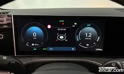Hyundai Santa Fe 2024 1.6 гидро в Москве № 1536965, миниатюра 11