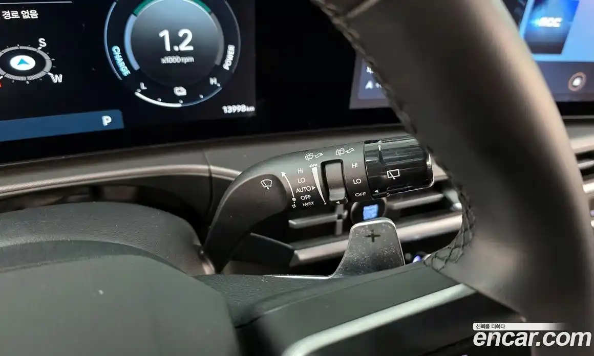 Hyundai Santa Fe 2024 1.6 гидро в Москве № 1536965, фото 29