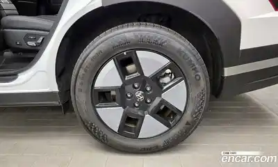 Hyundai Santa Fe 2024 1.6 гидро в Москве № 1536965, миниатюра 7