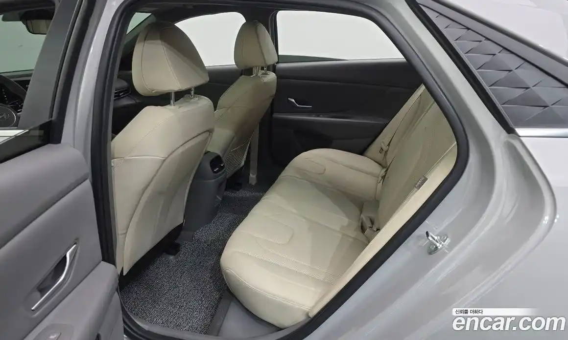 Hyundai Avante 2023 1.6 гидро в Москве № 1536996, фото 18