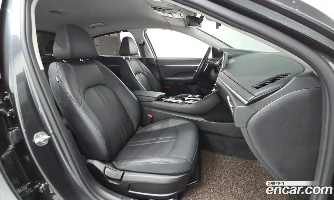 Hyundai Sonata 2020 2.0 гидро в Москве № 1536997, фото 17