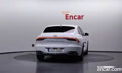 Hyundai Grandeur 2022 2.4 гидро в Москве № 1537380, миниатюра 4