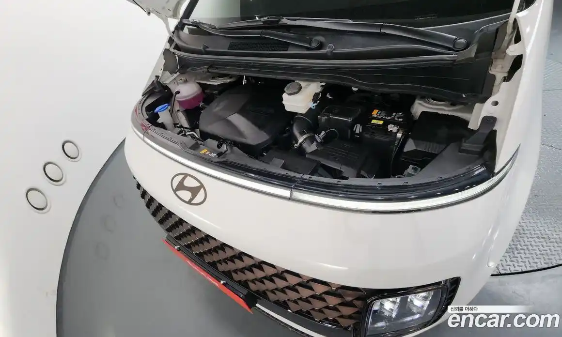 Hyundai Staria 2025 2.2 гидро в Москве № 1537403, фото 6