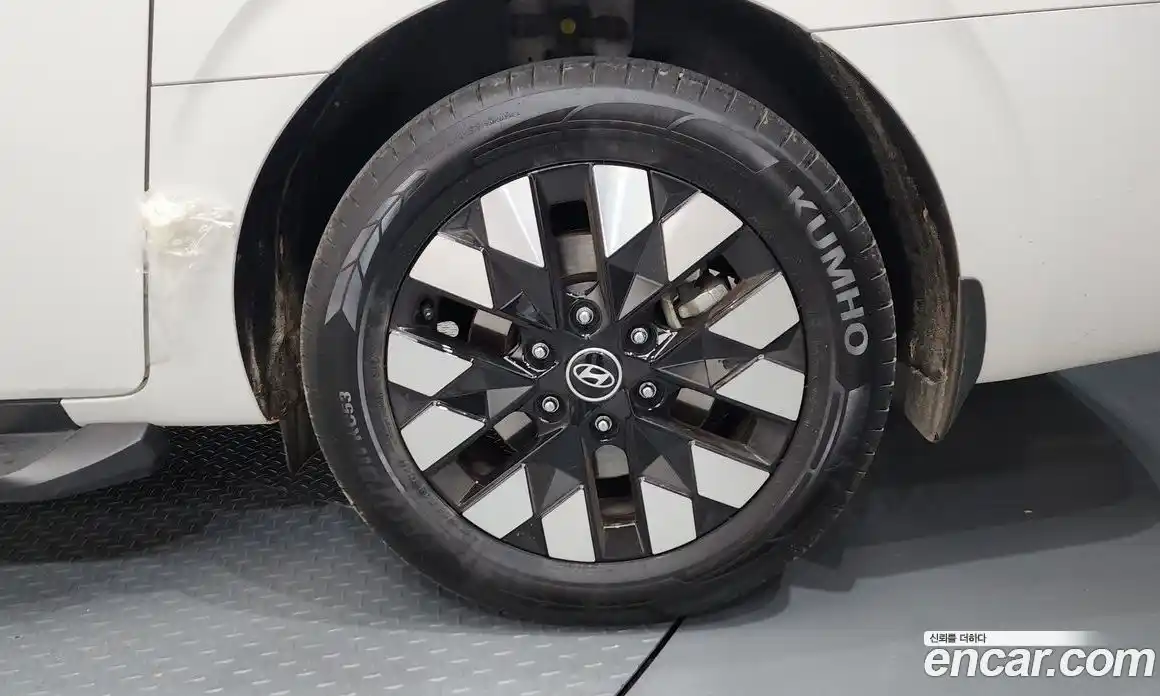 Hyundai Staria 2025 2.2 гидро в Москве № 1537403, фото 7