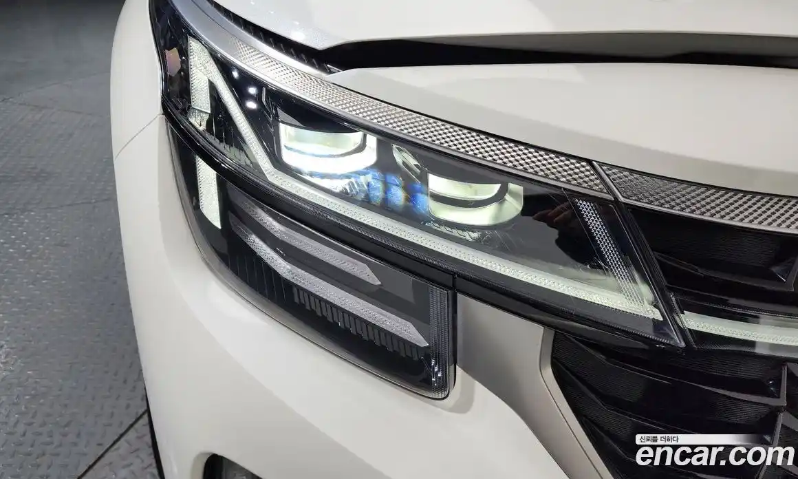 Kia Seltos 2024 1.6 гидро в Москве № 1538138, фото 8