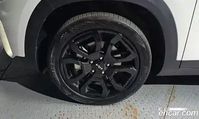 Kia Seltos 2024 1.6 гидро в Москве № 1538299, миниатюра 5