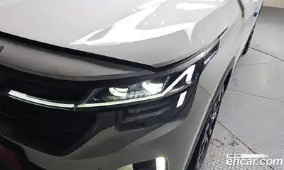 Kia Seltos 2024 1.6 гидро в Москве № 1538299, миниатюра 8