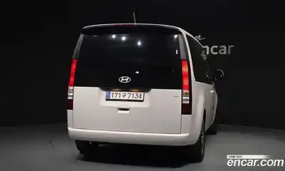 Hyundai Staria 2024 2.2 гидро в Москве, миниатюра 4