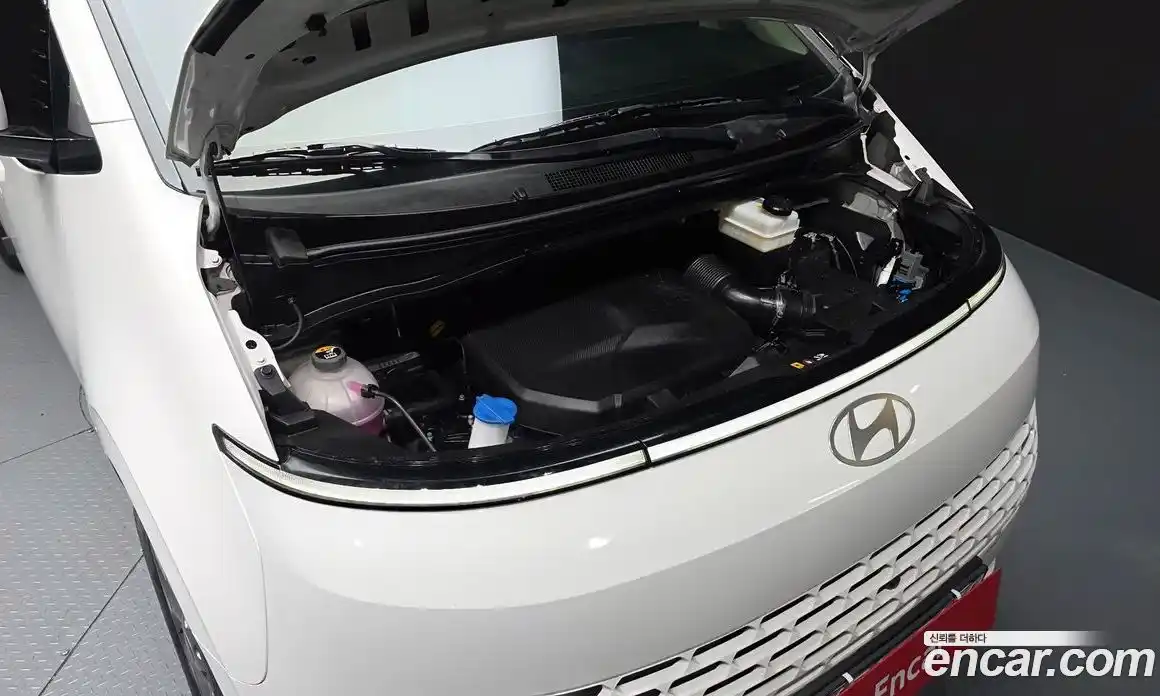 Hyundai Staria 2024 2.2 гидро в Москве, фото 6