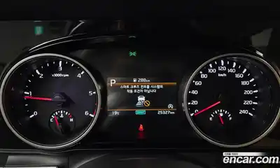 Kia Canival 2022 2.2 гидро в Москве № 1611400, миниатюра 11