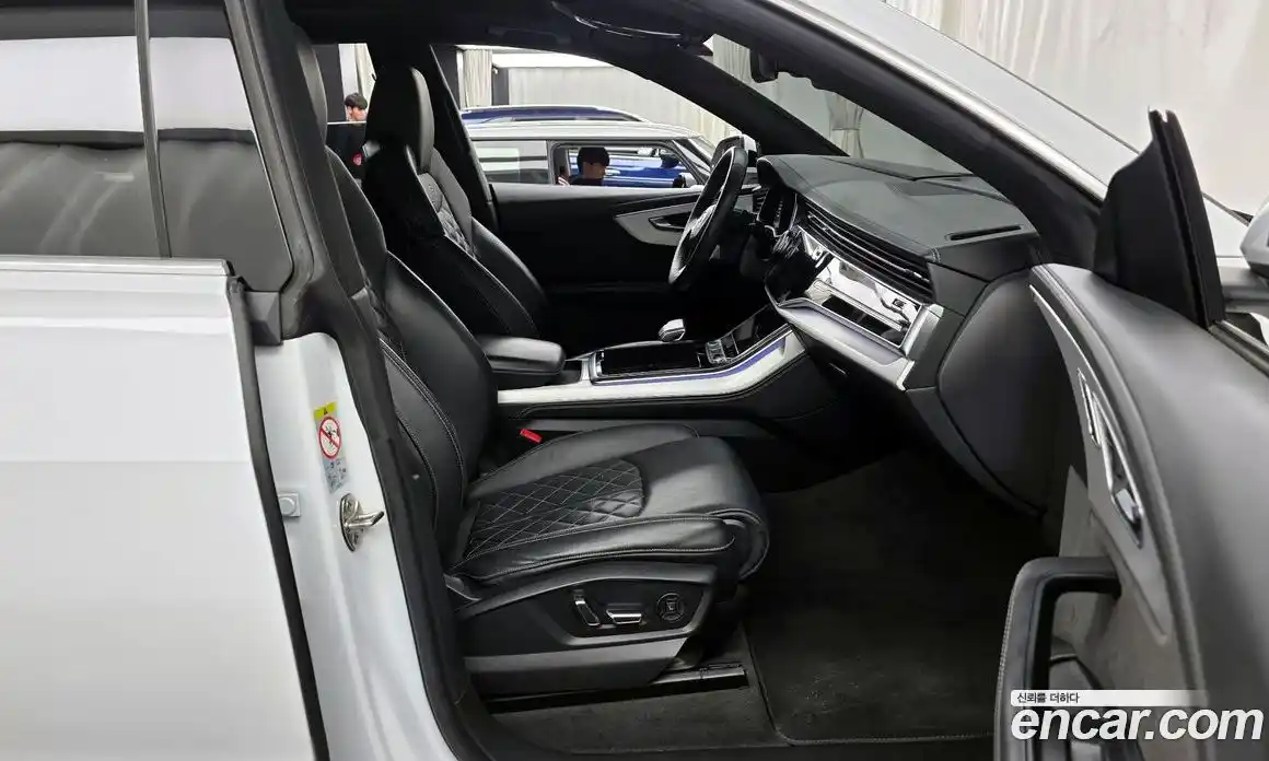 Audi Q8 2022 3.0 гидро в Москве № 163013, фото 11