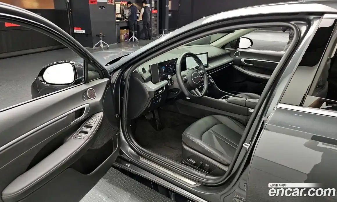 Hyundai Sonata 2024 1.6 гидро в Москве № 1683563, фото 13