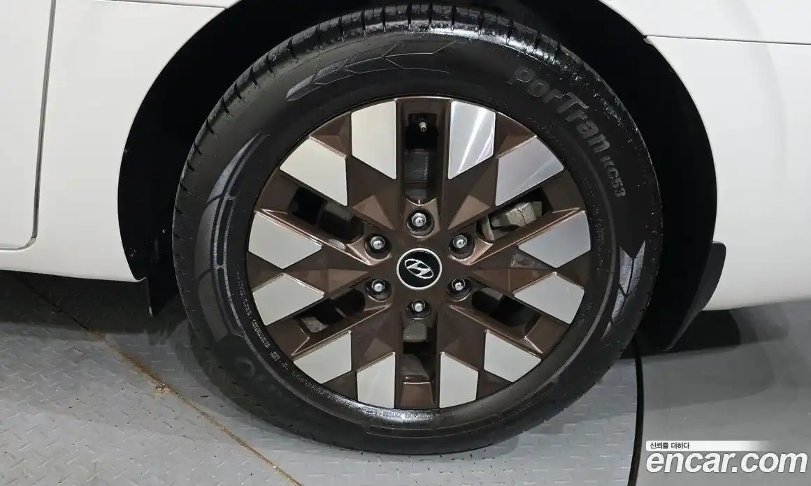 Hyundai Staria 2024 2.2 гидро в Москве № 1683779, фото 7