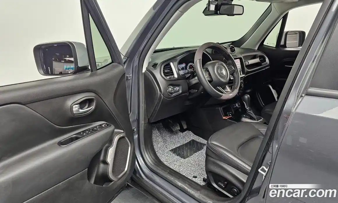 Jeep Renegade 2022 1.3 гидро в Москве № 169432, фото 10