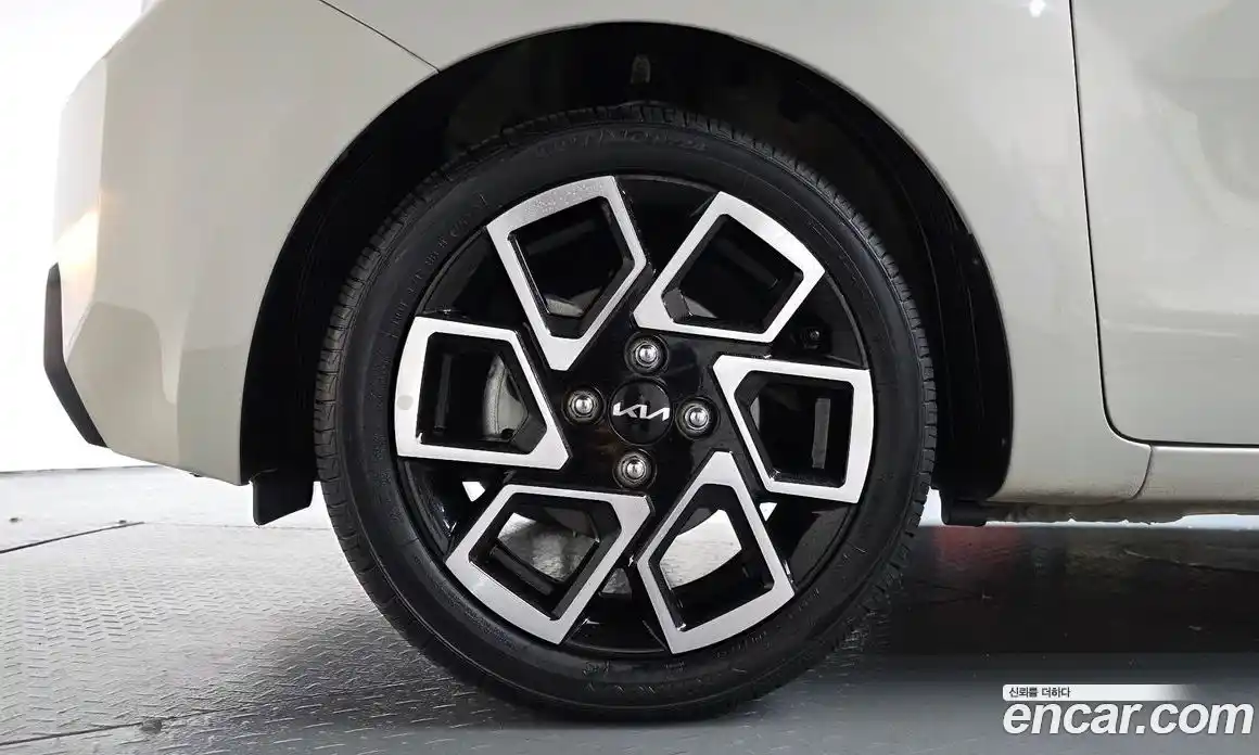 Kia Ray 2023 1.0 гидро в Москве № 1758119, фото 4