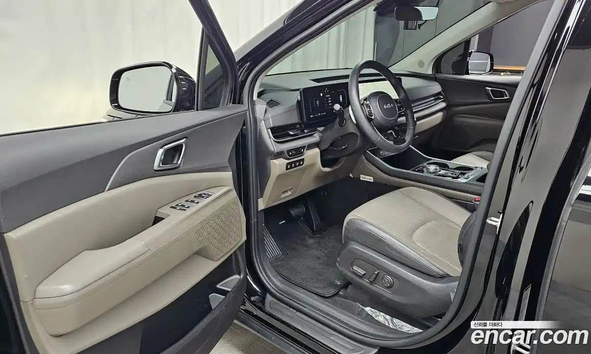 Kia Canival 2024 1.6 гидро в Москве № 1758281, фото 13