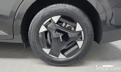 Kia Canival 2024 1.6 гидро в Москве № 1758281, миниатюра 7