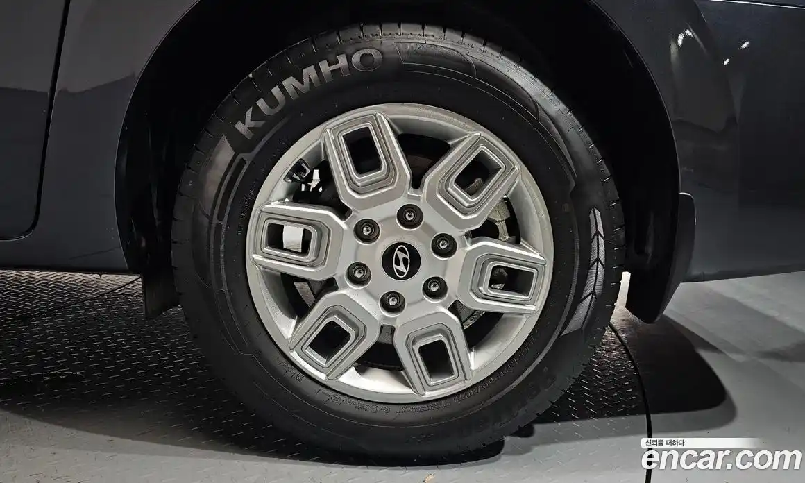 Hyundai Staria 2024 1.6 гидро в Москве № 1830237, фото 6