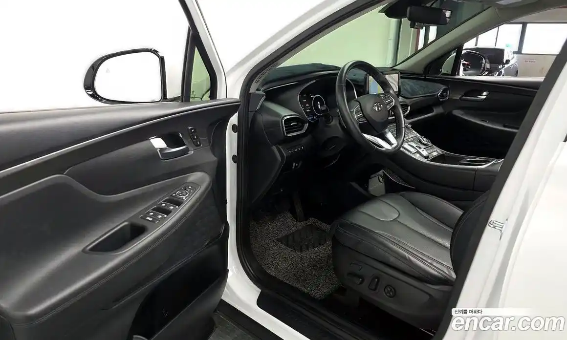 Hyundai Santa Fe 2023 2.5 гидро в Москве № 1830917, фото 13