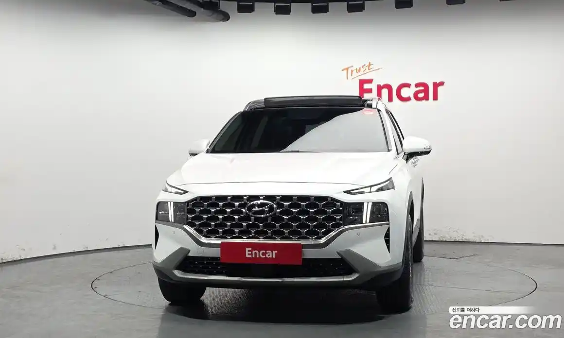 Hyundai Santa Fe 2023 2.5 гидро в Москве № 1830917, фото 3