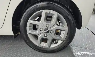 Kia Ray 2023 1.0 гидро в Москве № 1831608, миниатюра 7