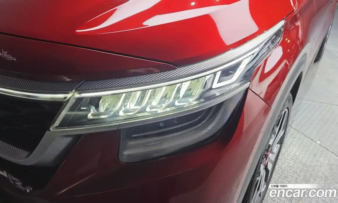 Kia Seltos 2019 1.6 гидро в Москве № 1904920, фото 7