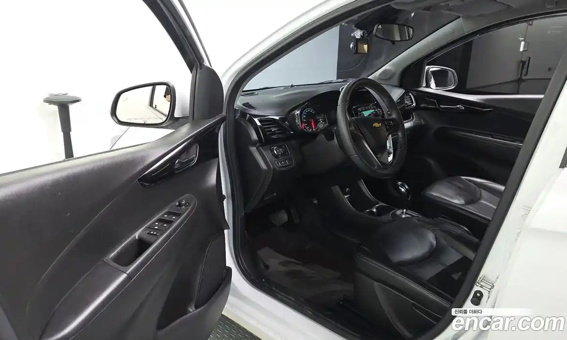 Chevrolet Spark 2017 1.0 гидро в Москве, фото 13