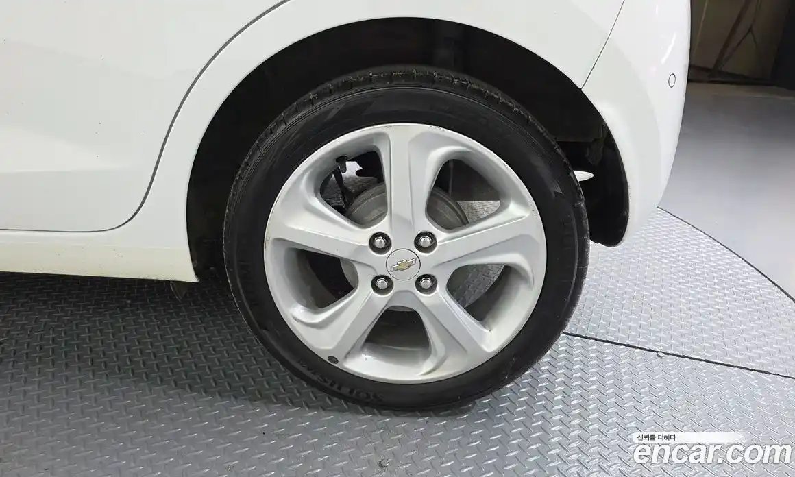 Chevrolet Spark 2017 1.0 гидро в Москве, фото 7