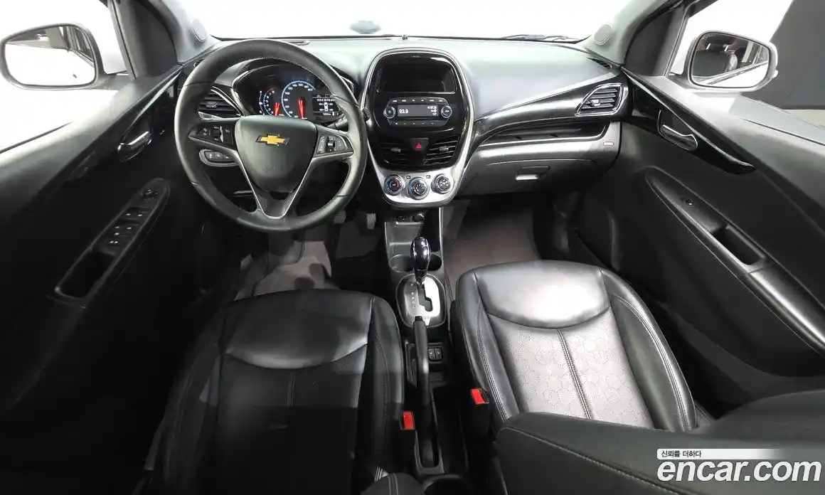 Chevrolet Spark 2017 1.0 гидро в Москве, фото 10
