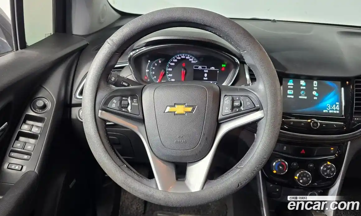 Chevrolet Trax 2017 1.6 гидро в Москве № 1908090, фото 12