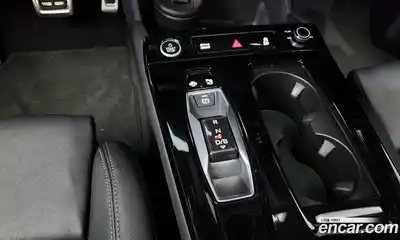 Audi Q6 e-tron 2025 0.2 гидро в Москве № 1910483, миниатюра 12