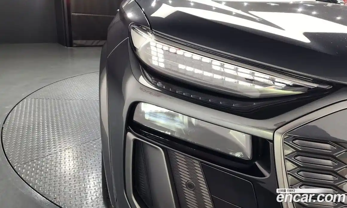 Audi Q6 e-tron 2025 0.2 гидро в Москве № 1910483, фото 8