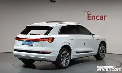 Audi e-tron, 2022
