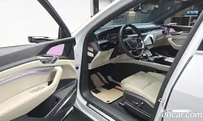 Audi e-tron 2022 0.2 гидро в Москве № 1910823, миниатюра 12