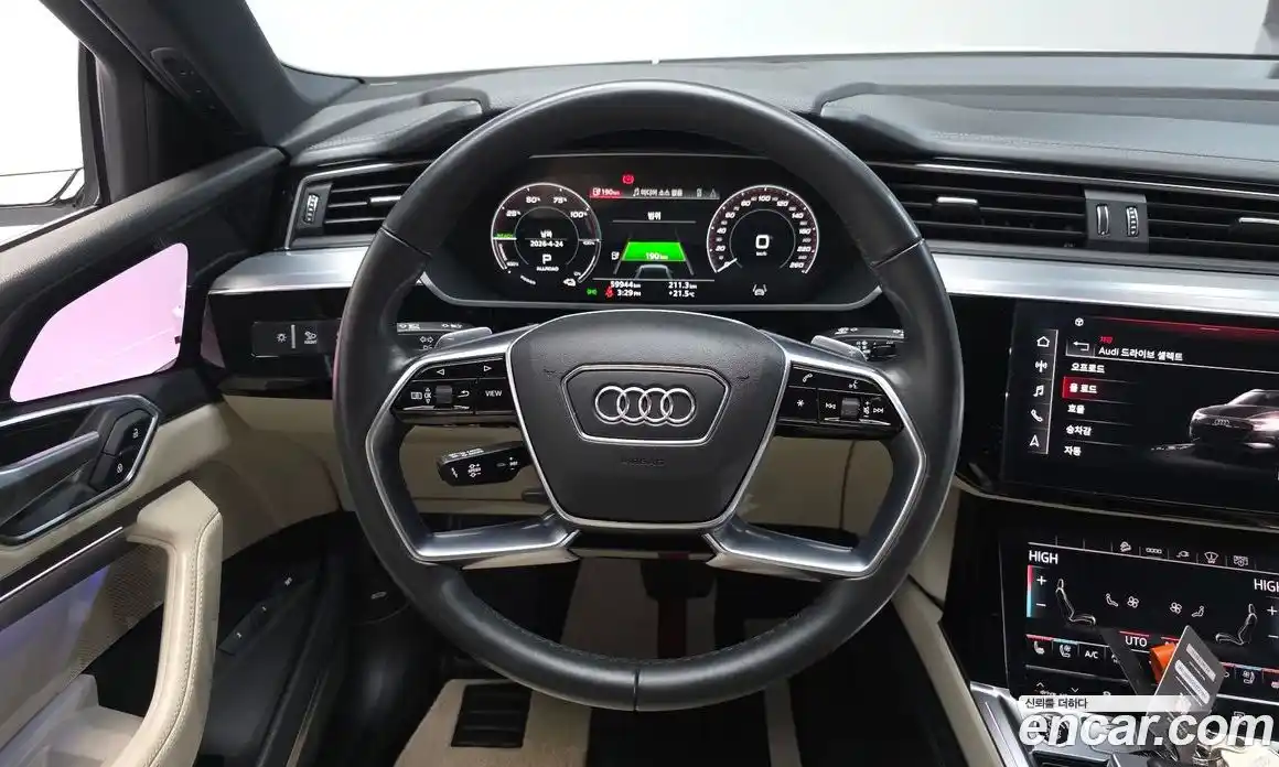 Audi e-tron 2022 0.2 гидро в Москве № 1910823, фото 19