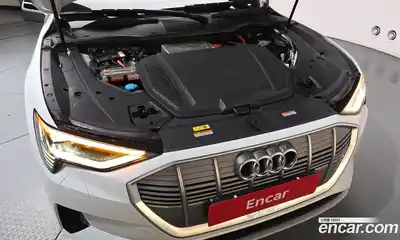 Audi e-tron 2022 0.2 гидро в Москве № 1910823, миниатюра 5