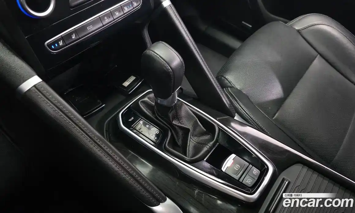 Renault QM6 2016 2.0 гидро в Москве № 1912555, фото 9