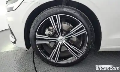 Volvo S60 2021 2.0 гидро в Москве № 1912776, миниатюра 5