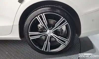 Volvo S60 2021 2.0 гидро в Москве № 1912776, миниатюра 7