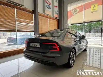 Volvo S60 2023 2.0 гидро в Москве № 1912817, миниатюра 2