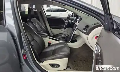 Volvo V40 2016 2.0 гидро в Москве № 1913201, миниатюра 11