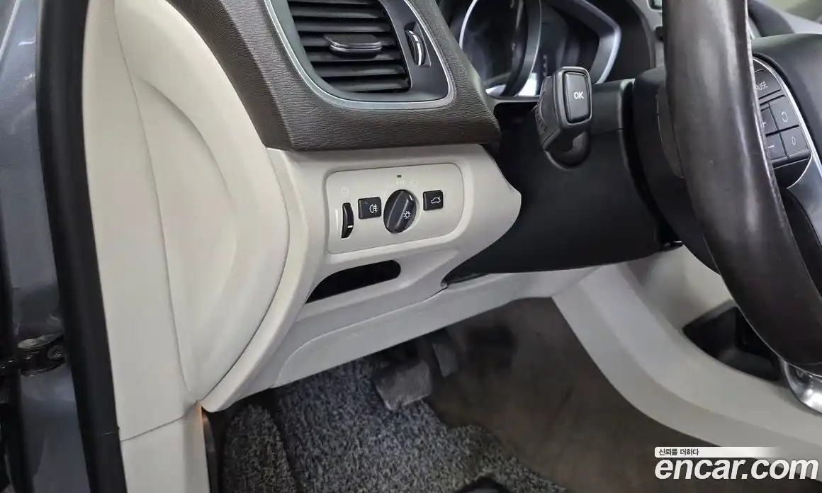 Volvo V40 2016 2.0 гидро в Москве № 1913201, фото 17