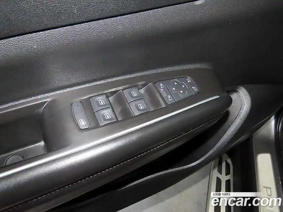 Renault QM6 2022 2.0 гидро в Москве № 1913442, фото 13